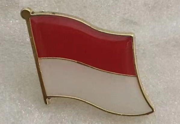 Monaco Wavy Lapel Pin