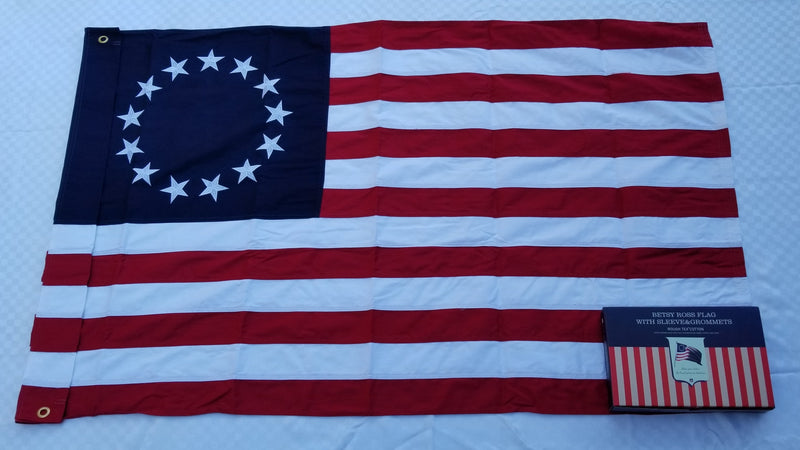 Betsy Ross Sleeve & Grommets Colonial American 1700s Flags 3x5 Cotton Gift Boxed Brass Grommets 1776