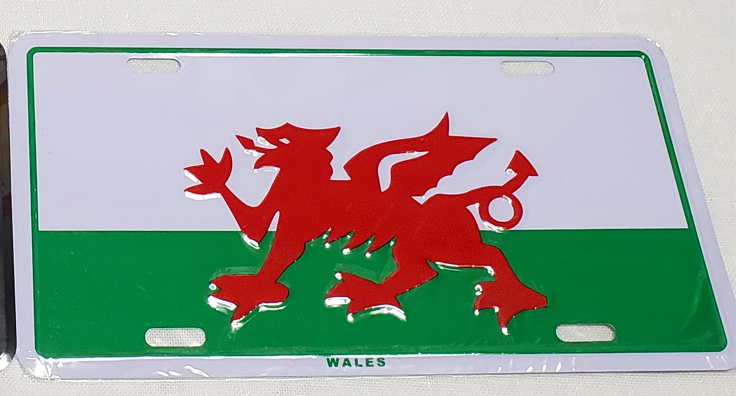 Wales Dragon Flag Embossed Aluminum Automobile License Plate Welch