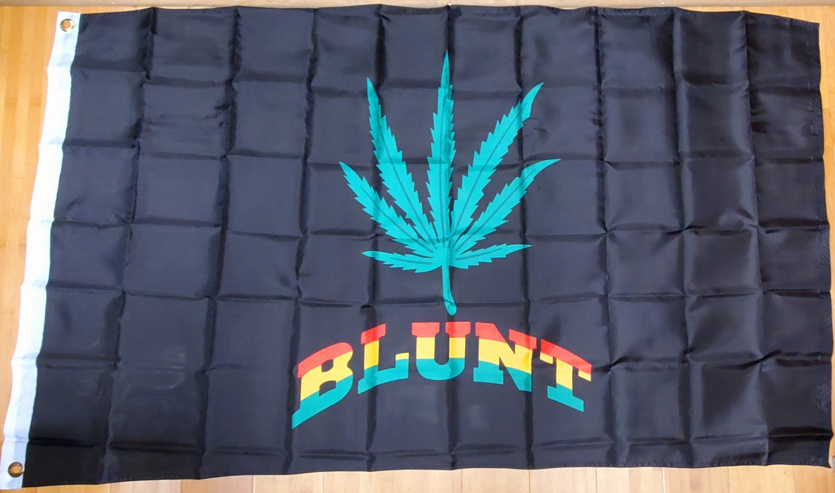 Pot Flags Cannabis BLUNT LEAF FLAG 3'X5' 100D Rough Tex ® weed flags