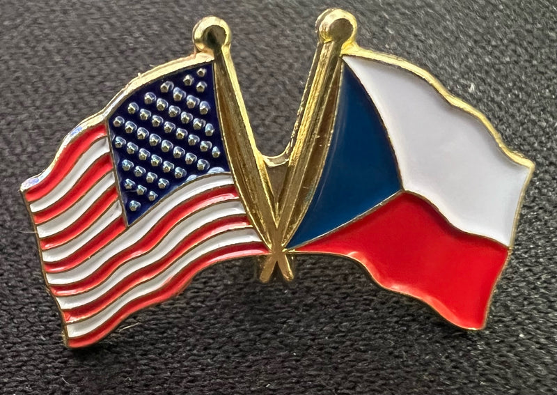 USA Czech Republic Lapel Pin Czechoslovakia American Flag